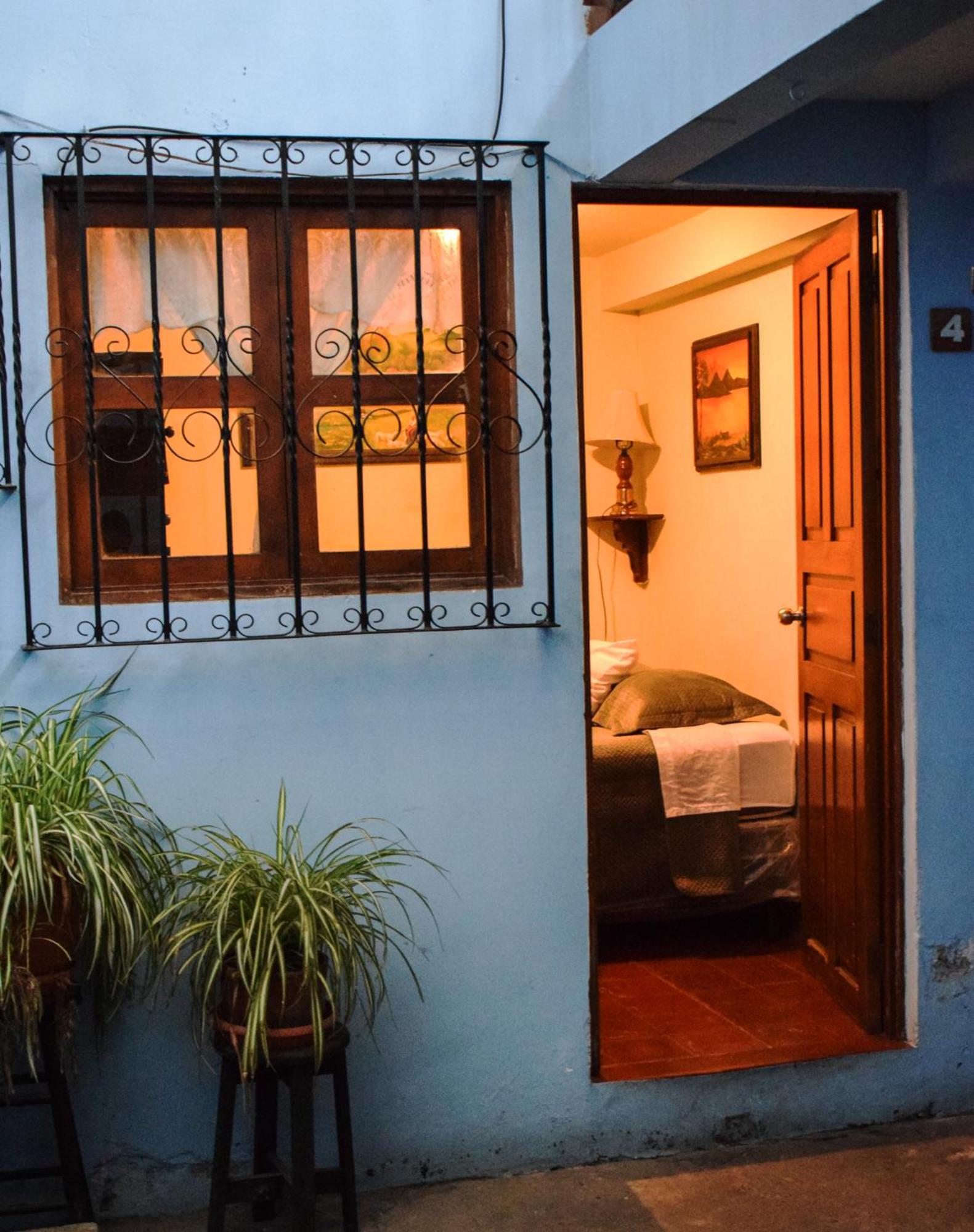 Dionisio Inn Antigua Exterior foto